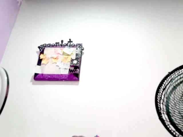 PetiteIvoryqueens webcam