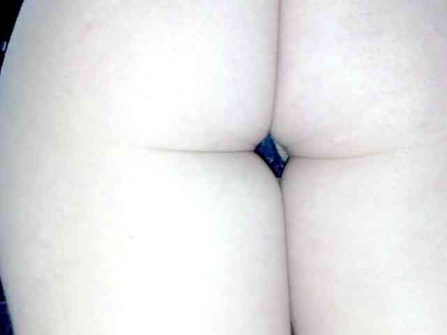 PetiteIvoryqueens webcam
