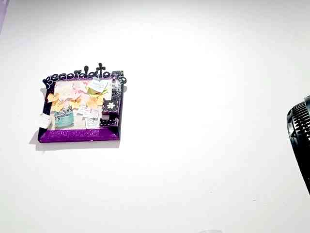 PetiteIvoryqueens webcam