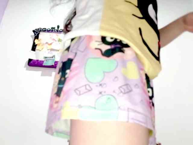 PetiteIvoryqueens webcam