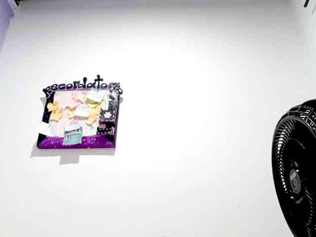 PetiteIvoryqueens webcam