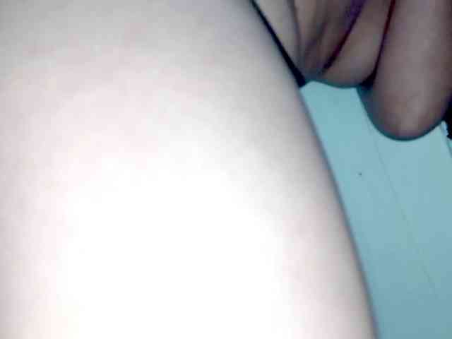 PetiteIvoryqueens webcam