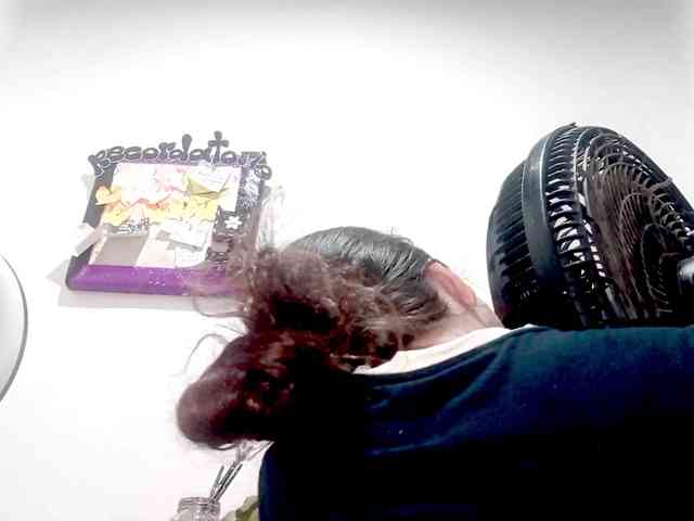 PetiteIvoryqueens webcam