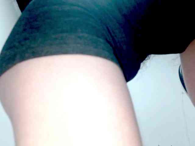 PetiteIvoryqueens webcam