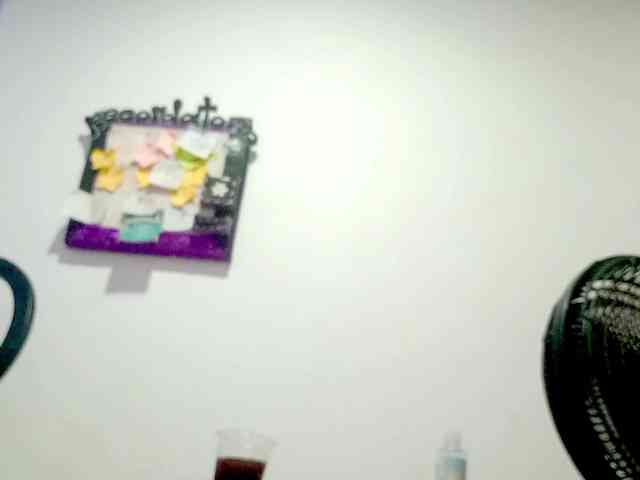 PetiteIvoryqueens webcam