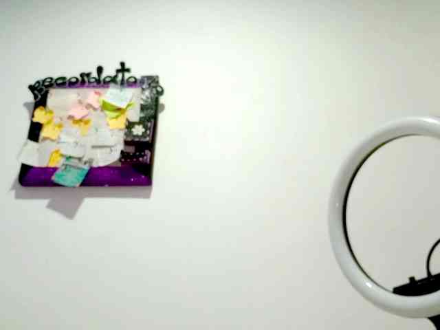 PetiteIvoryqueens webcam