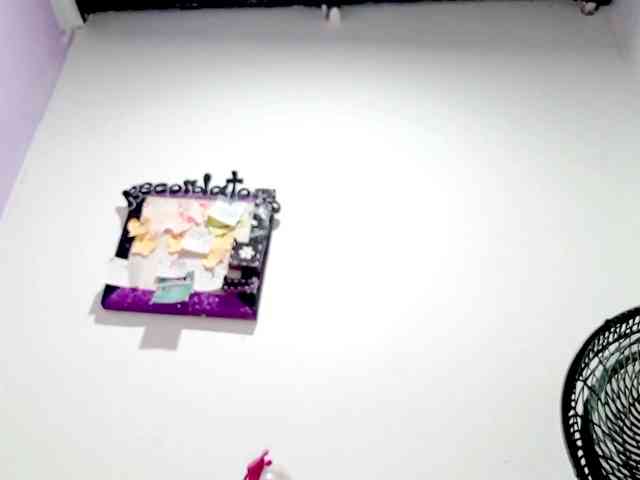 PetiteIvoryqueens webcam