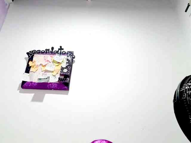 PetiteIvoryqueens webcam