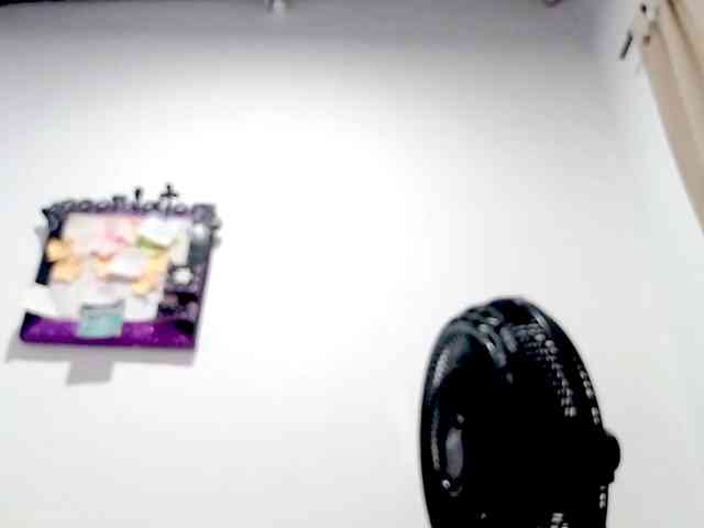 PetiteIvoryqueens webcam