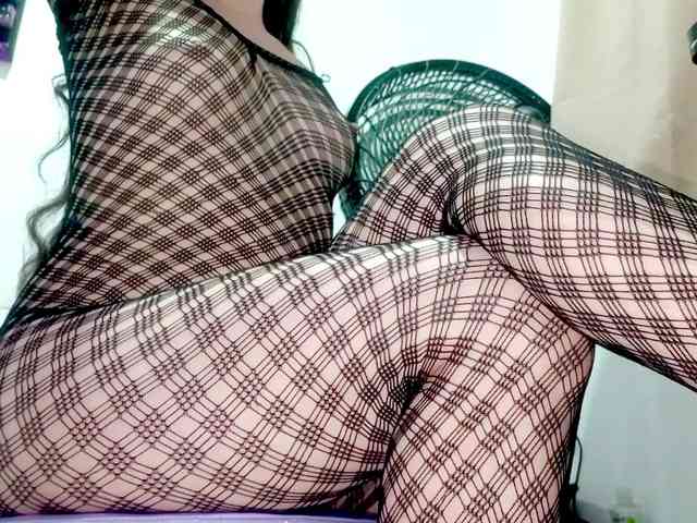 PetiteIvoryqueens webcam