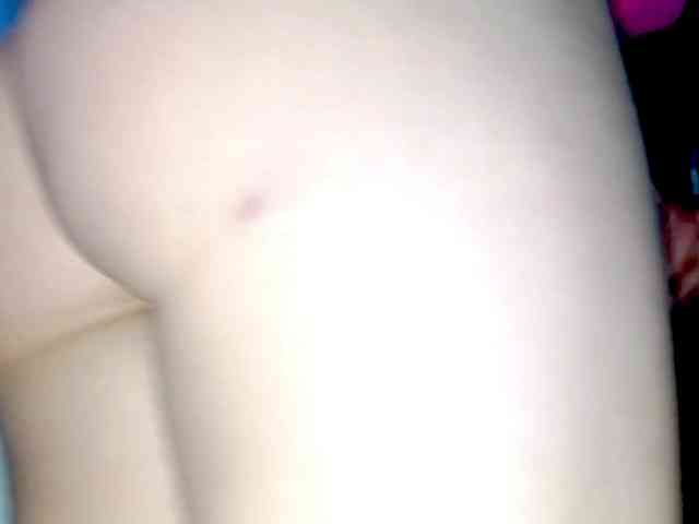 PetiteIvoryqueens webcam