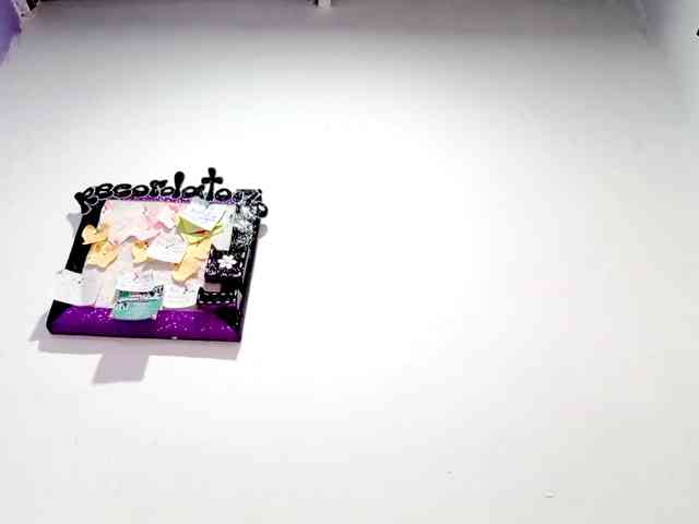 PetiteIvoryqueens webcam