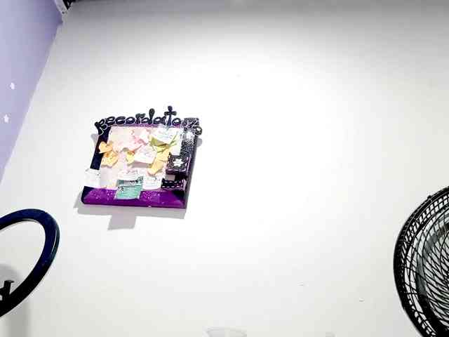 PetiteIvoryqueens webcam