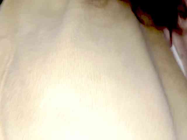 PetiteIvoryqueens webcam