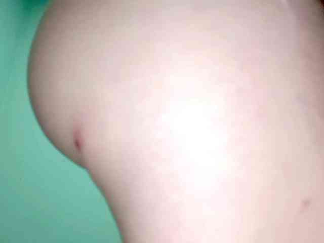 PetiteIvoryqueens webcam