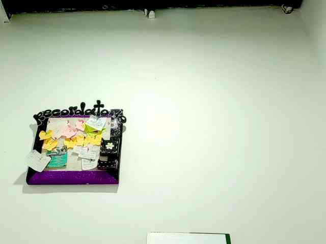 PetiteIvoryqueens webcam