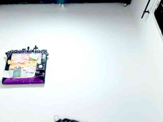 PetiteIvoryqueens webcam