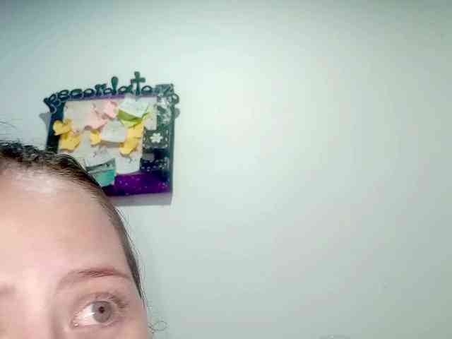 PetiteIvoryqueens webcam