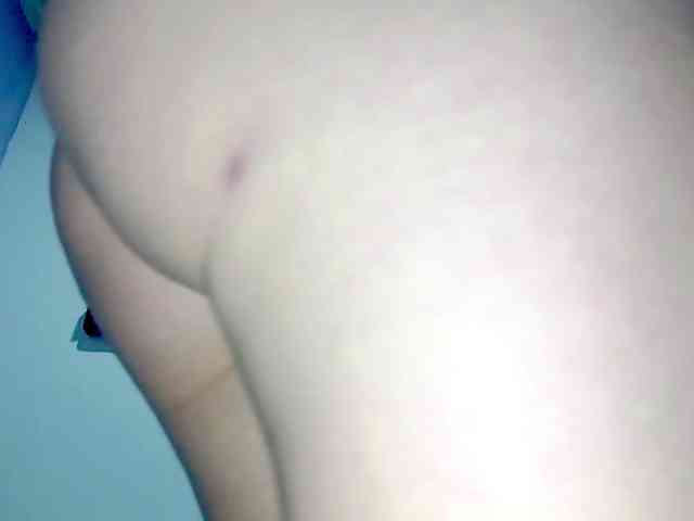 PetiteIvoryqueens webcam