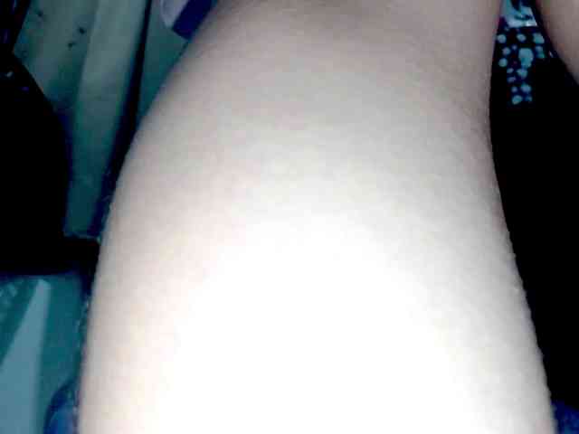 PetiteIvoryqueens webcam