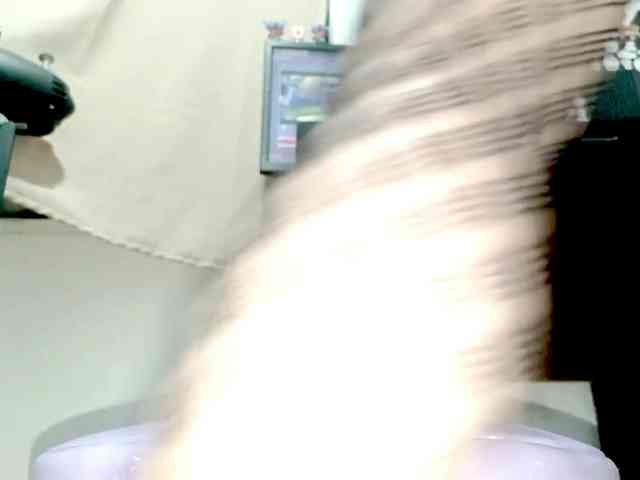 PetiteIvoryqueens webcam