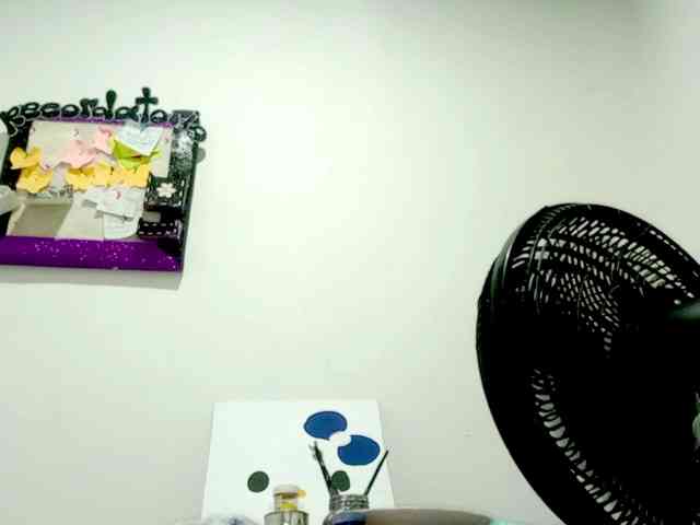 PetiteIvoryqueens webcam