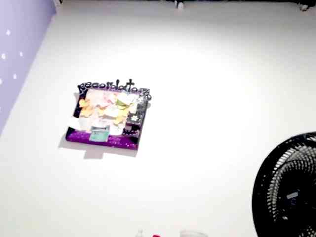 PetiteIvoryqueens webcam