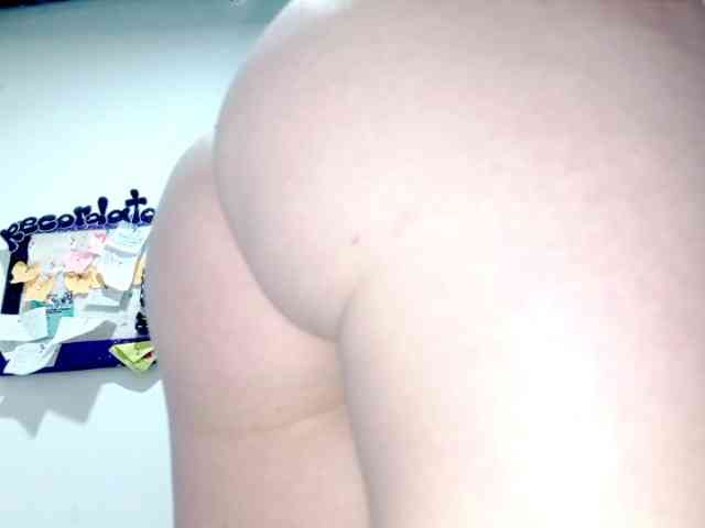 PetiteIvoryqueens webcam