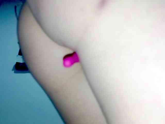 PetiteIvoryqueens webcam