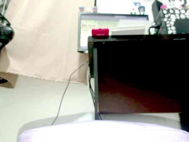 PetiteIvoryqueens webcam