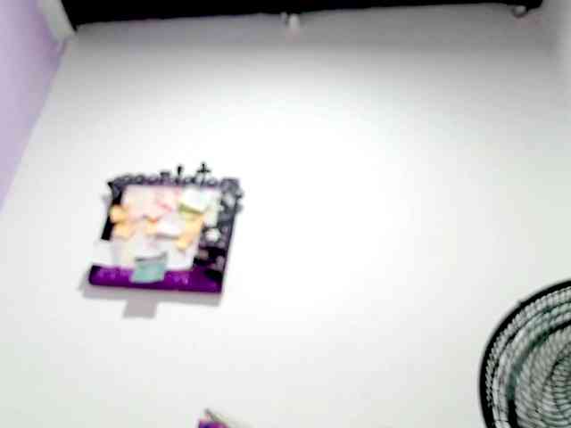 PetiteIvoryqueens webcam