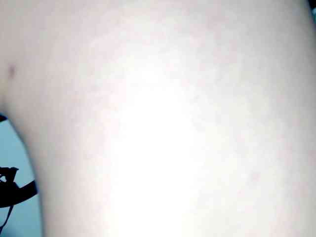 PetiteIvoryqueens webcam