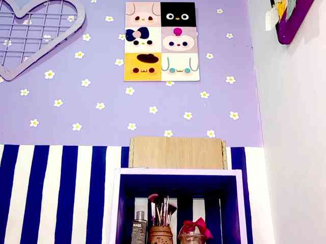 PetiteIvoryqueens webcam