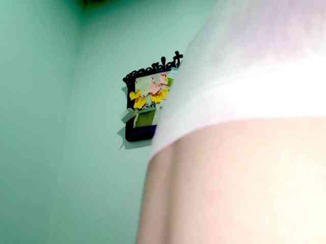 PetiteIvoryqueens webcam