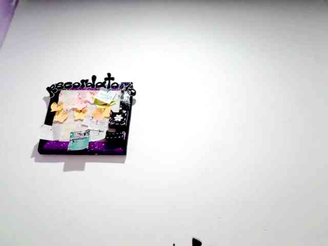 PetiteIvoryqueens webcam