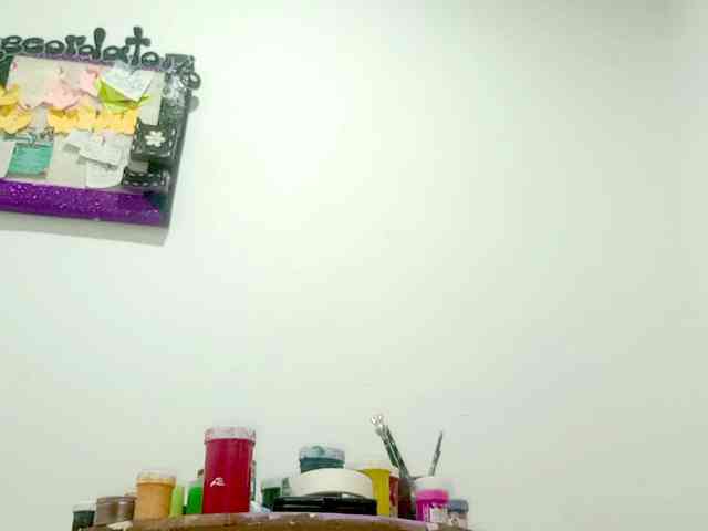 PetiteIvoryqueens webcam