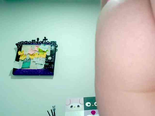 PetiteIvoryqueens webcam