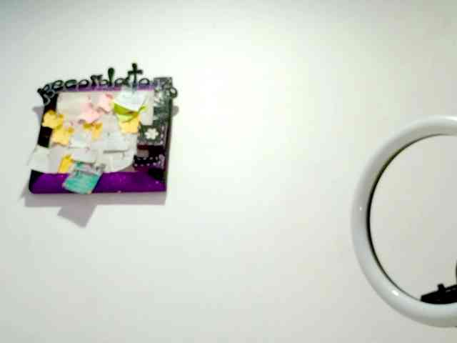 PetiteIvoryqueens webcam