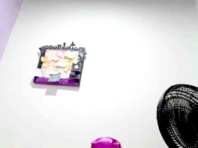 PetiteIvoryqueens webcam