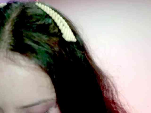 PetiteIvoryqueens webcam