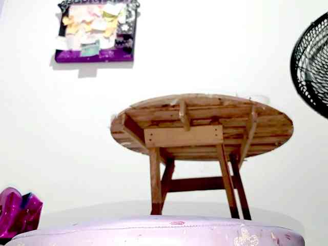 PetiteIvoryqueens webcam