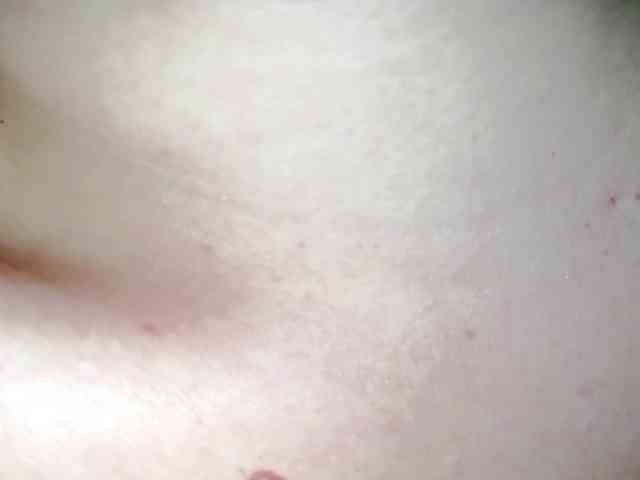 PetiteIvoryqueens webcam