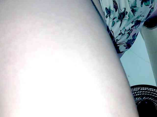 PetiteIvoryqueens webcam