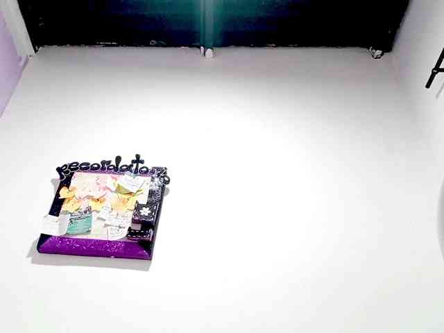 PetiteIvoryqueens webcam