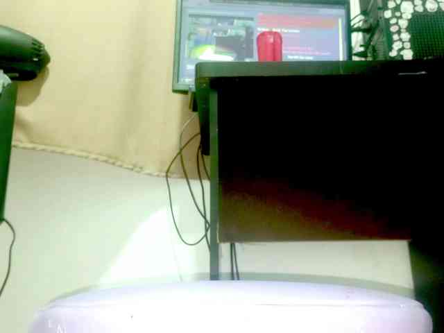 PetiteIvoryqueens webcam