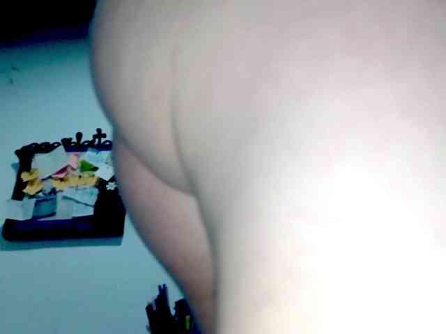 PetiteIvoryqueens webcam