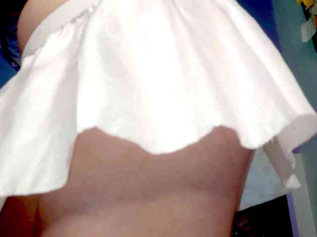 PetiteIvoryqueens webcam