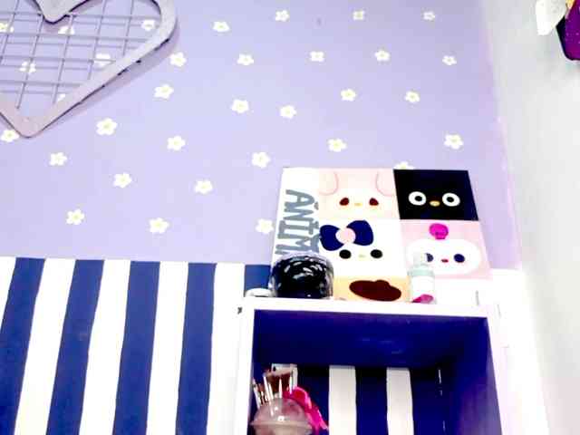 PetiteIvoryqueens webcam