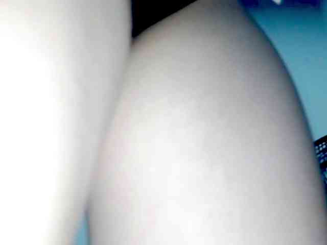 PetiteIvoryqueens webcam