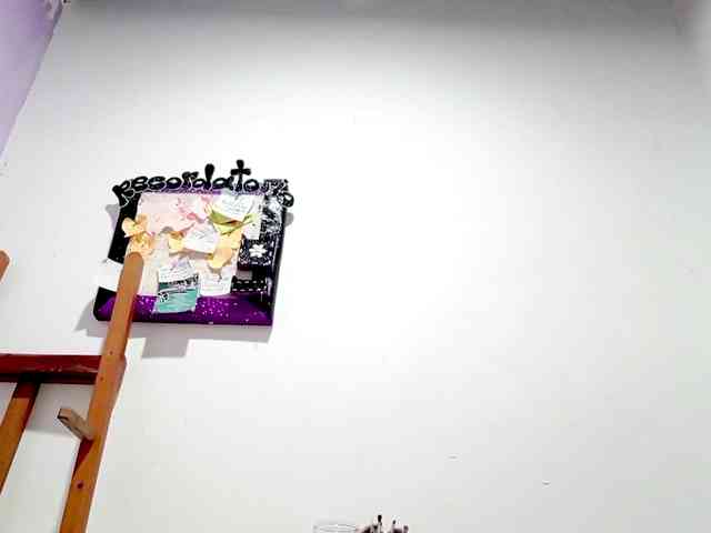 PetiteIvoryqueens webcam